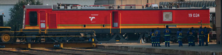 Class 19E dual voltage electric locomotive